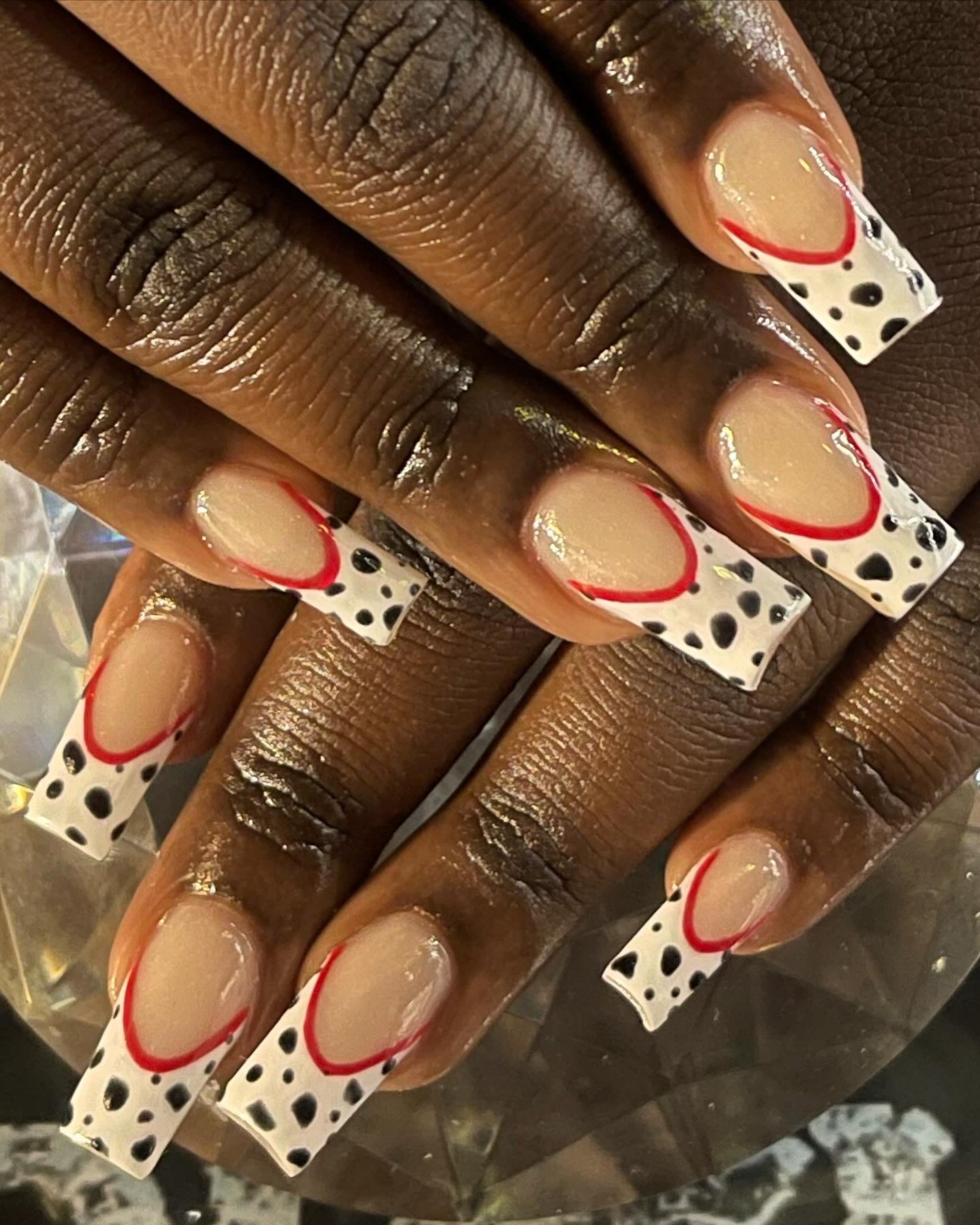 Acrylic Nails - MEDIUM