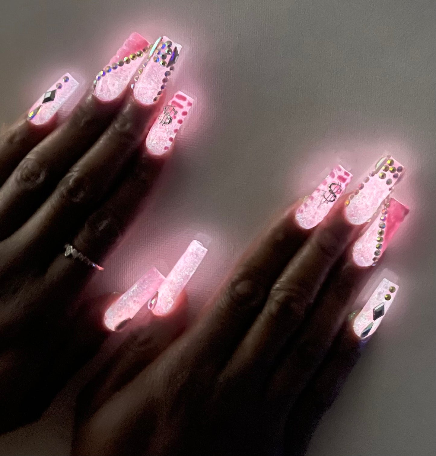 Acrylic Nails - MEDIUM