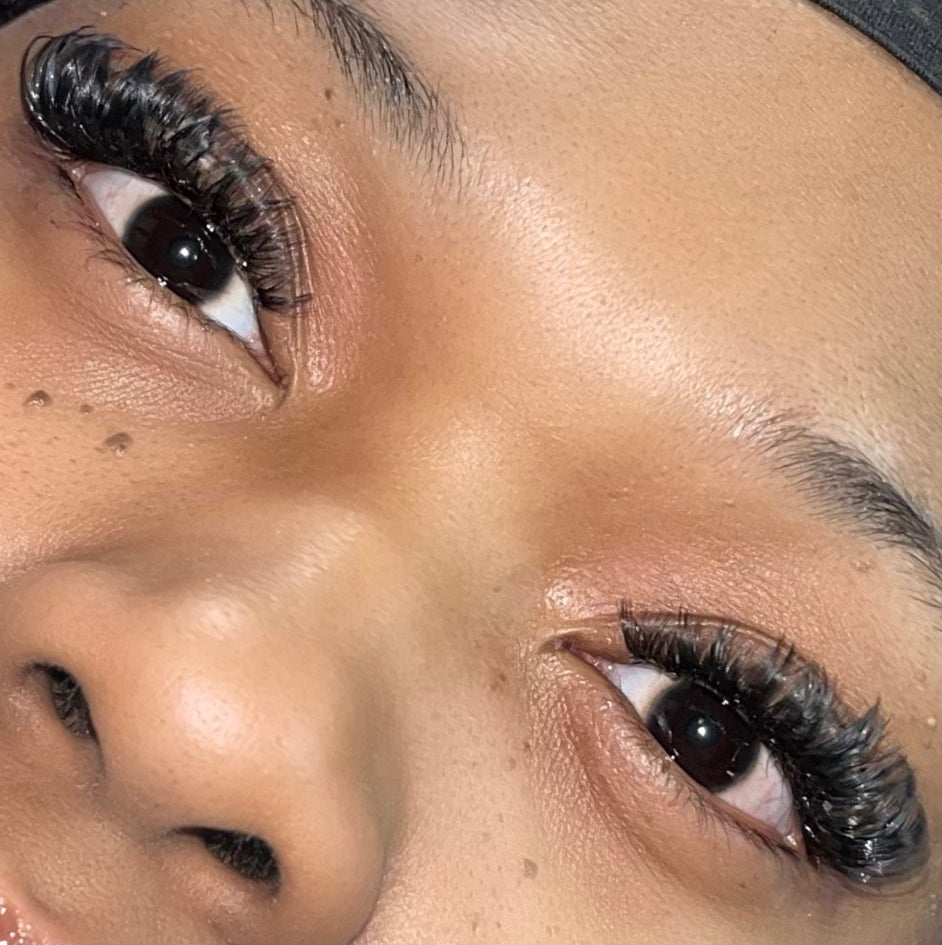 Lash Clusters