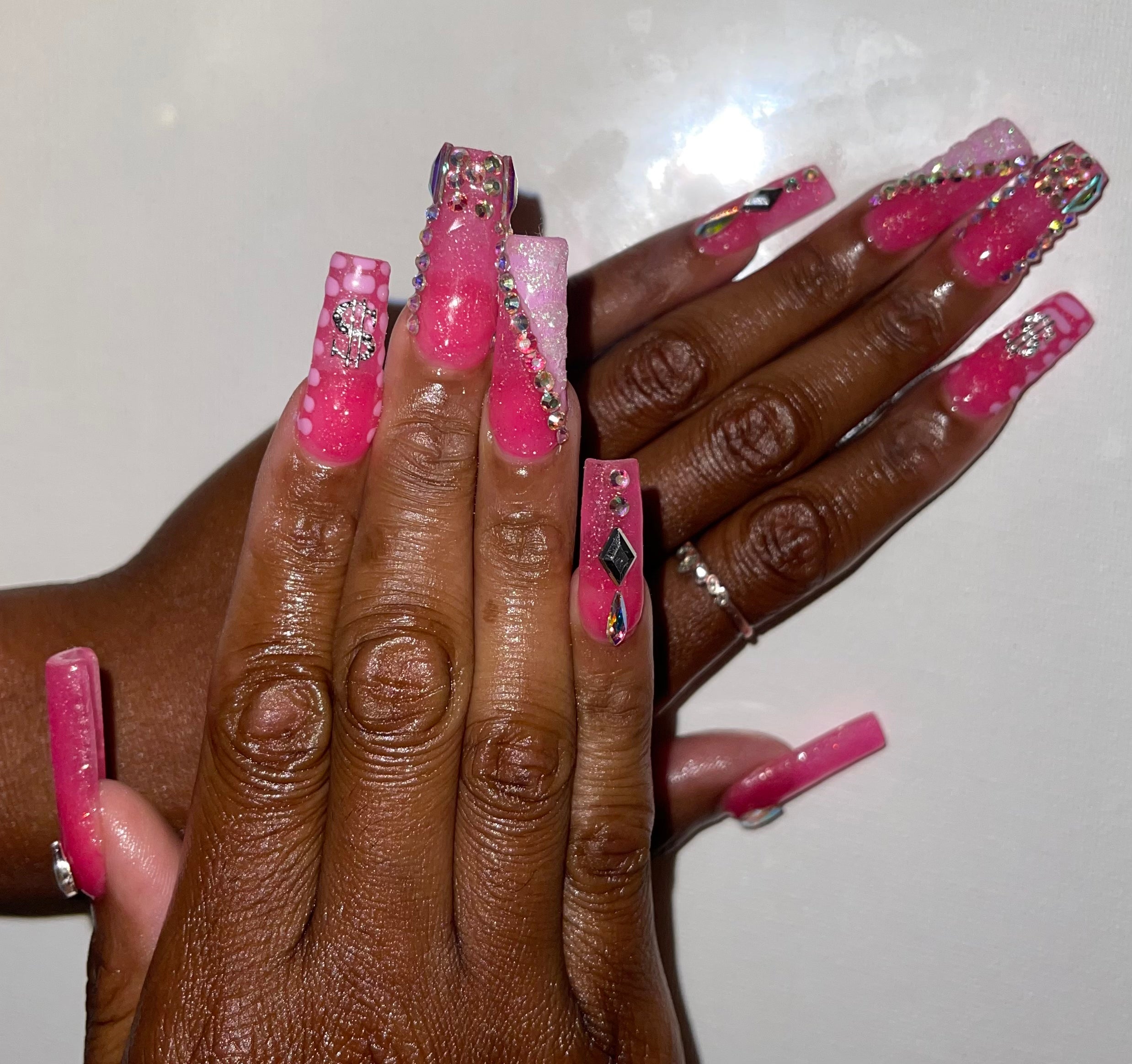 Acrylic Nails - MEDIUM